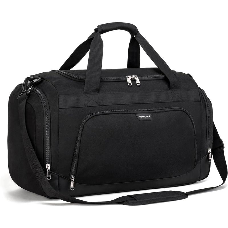 Duffel bag with wet shops compartment