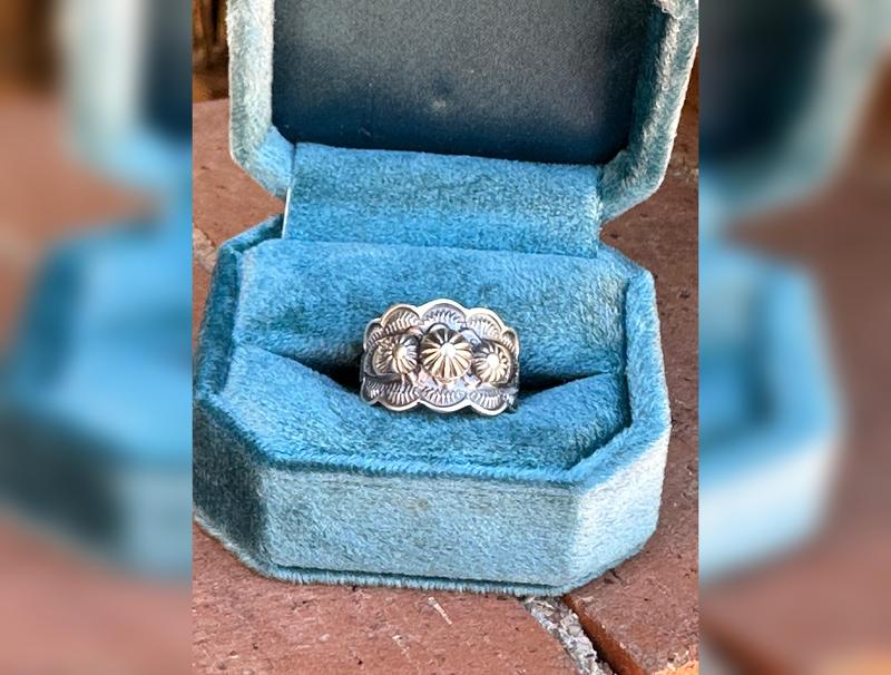 Radiant Native American Navajo Inlay Kingman Turquoise Synthetic Opal Sterling Silver Ring Radiant Native American Navajo Inlay Kingman Turquoise Synthetic Opal Sterling Silver Ring