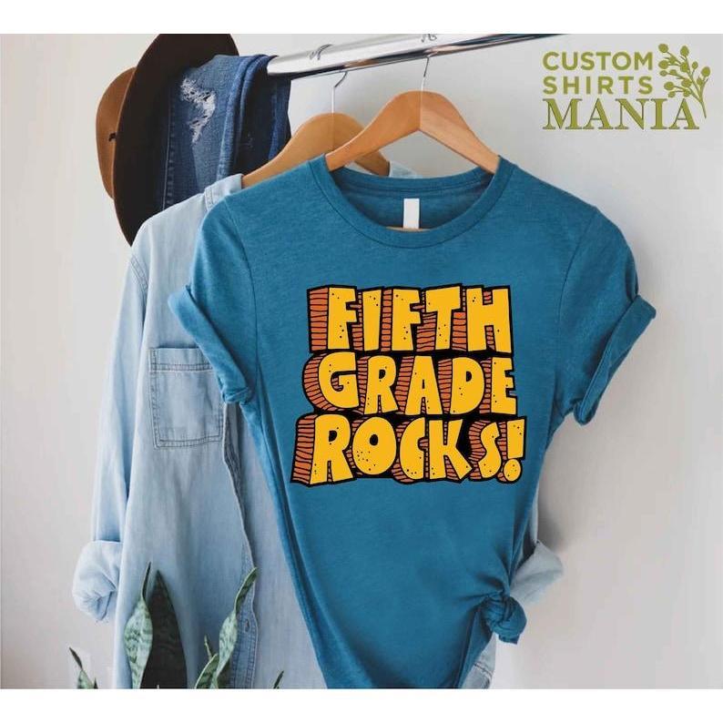 Fifth Grade Rocks, 5 Th Grade Back To School Gift T-Shirt Fifth Grade Rocks, 5 Th Grade Back To School Gift T-Shirt