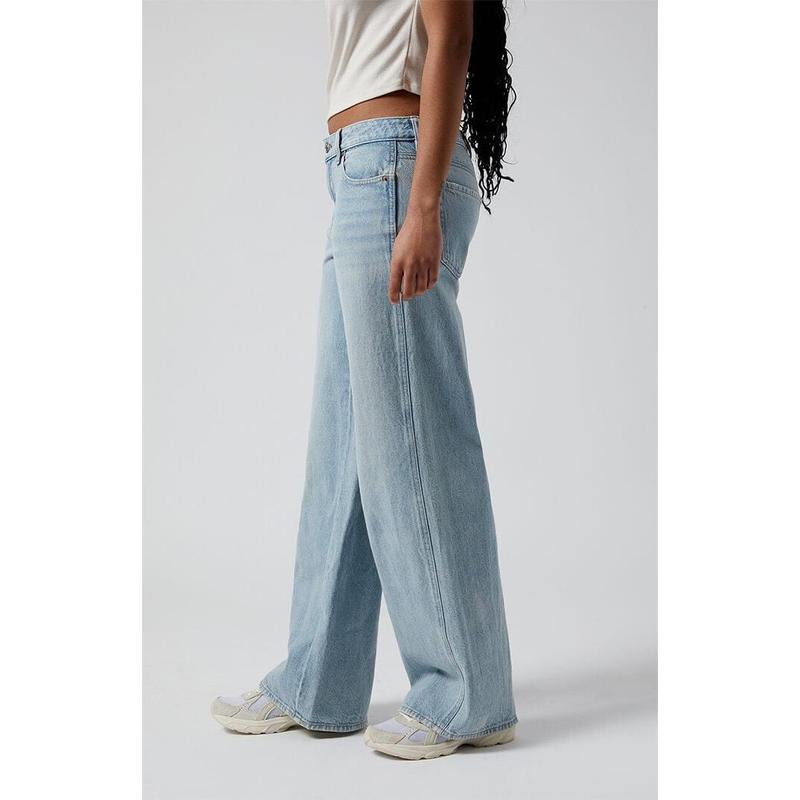 PacSun Women's Casey Low Rise Baggy Jeans Light Indigo Wash 2