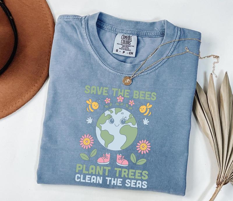 Save The Bees T-Shirt Nature Lovers Gift Save The Bees T-Shirt Nature Lovers Gift