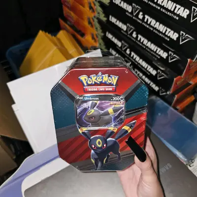 Pokemon Darkness Ablaze Elite Trainer Box/ Espion outlets tin /umbreon tin box