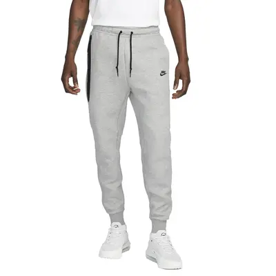 Nike tech fleece slim popular fit taper leg jogger pants size XL men - CU4495-403