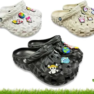 Diamond crocs best sale